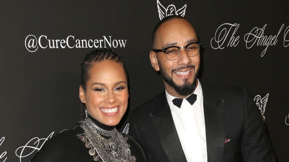 Alicia Keys critiquée pour sa performance au Superbowl et sa proximité avec Usher : son mari sort enfin du silence !