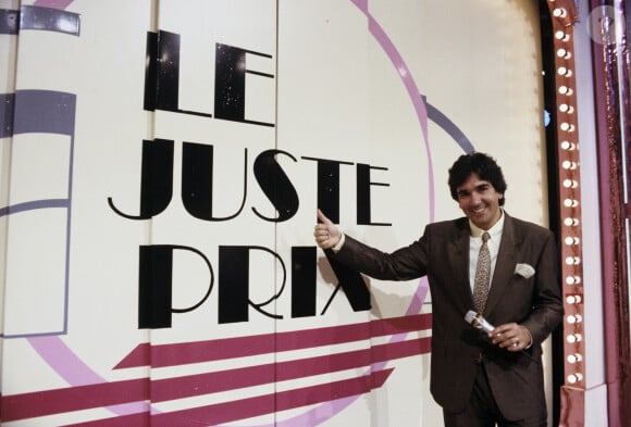 Archives - En France, à Paris, Patrick ROY dans l'émission "Le juste Prix" le 2 août 1988.