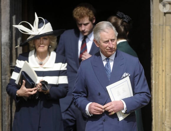 Camilla Parker Bowles, le prince Harry et Charles - Messe en hommage à la reine mère Elizabeth et à la princesse Margaret en la chapelle Saint George au château de Windsor le 30 mars 2012