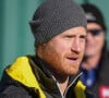 S'il n'a pas évoqué l'origine de la maladie, il a admis qu'elle avait resserré les liens familiaux
Le prince Harry fait du skeleton sous les yeux de Meghan Markle lors d'une visite au camp d'entrainement des athlètes des Invictus Games à Whistler en Colombie Britannique.