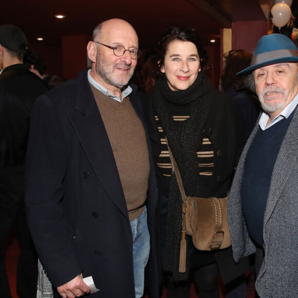 Exclusif - Isabelle Gélinas entre Jean-Michel Ribes (Dr) et guest (Ga) - Générale de la Pièce " L'argent de la vieille " au Théâtre Libre à Paris, France. Le 15 Février 2024. © Bertrand Rindoff / Bestimage 