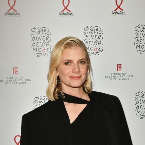 ... pendant que Mélanie Laurent vivait aux Etats-Unis !
Melanie Laurent - Photocall du " Dîner de la Mode " au bénéfice du Sidaction, au Palais de Tokyo, dans le cadre de la Fashion Week de Paris. Le 25 Janvier 2024. © Rachid Bellak / Bestimage 