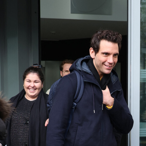 Exclusif - Le chanteur Mika à la sortie des studios de RTL à Paris, France, le 11 décembre 2023.