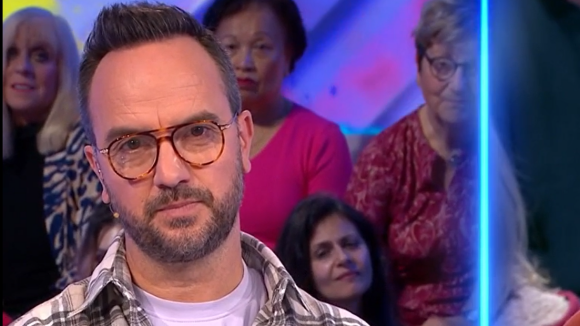 Jarry au bord des larmes face à un candidat de "Tout le monde veut prendre sa place", sur France 2