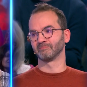 Jarry très ému par Fabrice et son conjoint dans "Tout le monde veut prendre sa place", le 26 février 2024, sur France 2