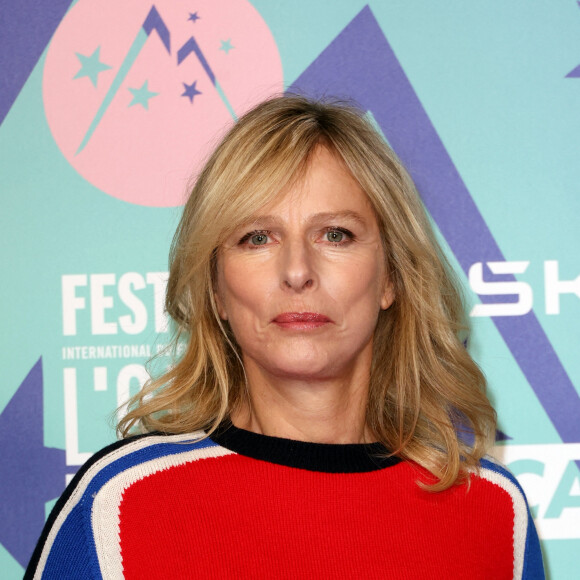 Invitée dans l'émission "La bande originale", sur France Inter, Karin Viard a expliqué que le sujet des agressions sexuelles dans le milieu du cinéma la touchait également.
Karin Viard au photocall du 27éme Festival International du Film de Comédie de l'Alpe d'Huez, France, le 19 janvier 2024. © Dominique Jacovides/Bestimage