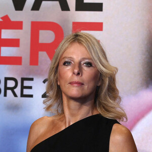 "Je me suis fait peloter par Gérard Depardieu, à qui j'ai dit : 'Oh, mais ça ne va pas !', et qui a arrêté immédiatement. Je n'ai jamais pensé que la société devait me défendre."
Karin Viard - Cérémonie d'ouverture de la 15e édition du Festival du film Lumière à Lyon. Le 14 octobre 2023. © Pascal Fayolle / Bestimage