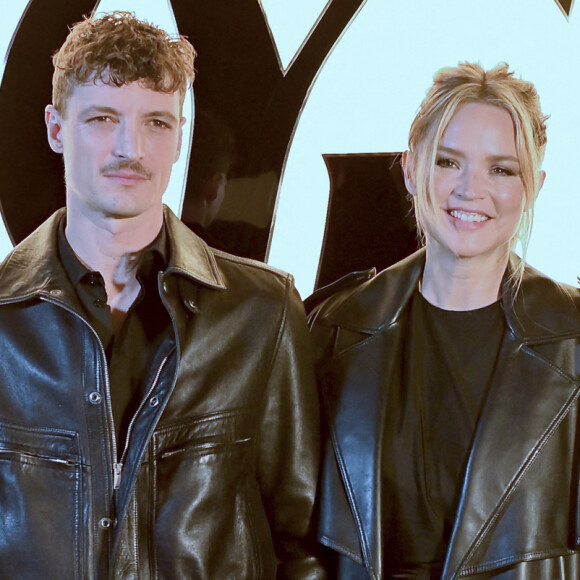 En ce moment, c'est la Fashion Week en notre capitale.
Niels Schneider, Virginie Efira - Défilé Saint Laurent lors de la Fashion Week à Paris (PFW). © Olivier Borde / Bestimage