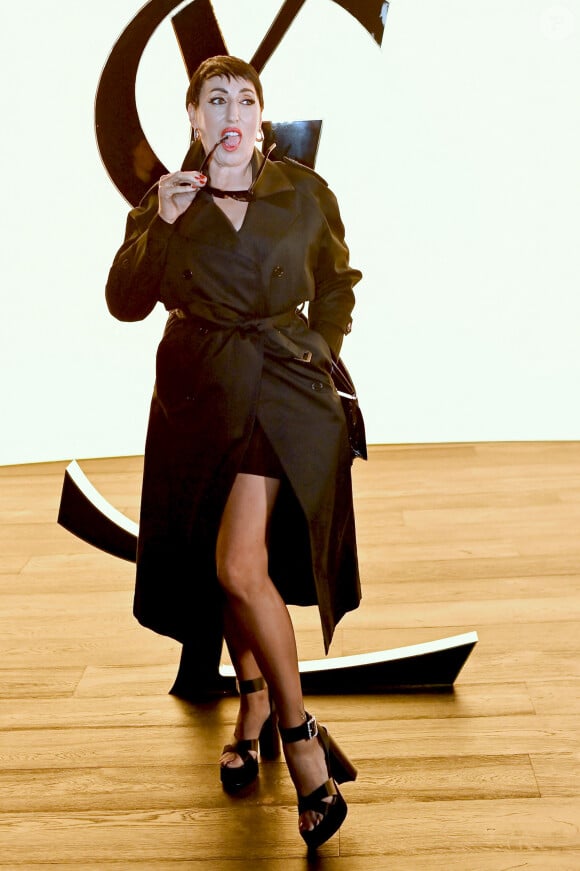 Rossy De Palma - Défilé Saint Laurent collection femme automne-hiver 2024-2025 lors de la Fashion Week à Paris (PFW) le 27 février 2024. © Olivier Borde / Bestimage