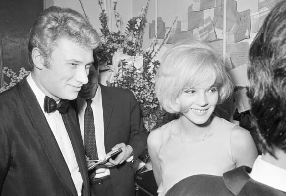 En France, à Paris, lors d'une soirée à l'Olympia, Johnny Hallyday et Sylvie Vartan. Le 17 janvier 1964 © Jean-Claude Colin via Bestimage