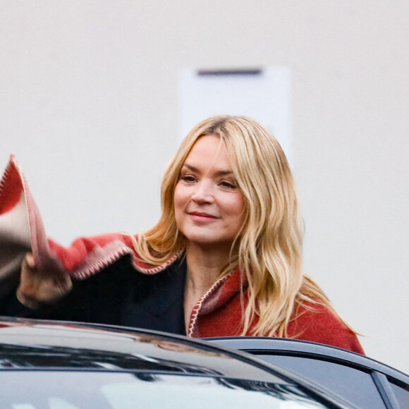 Virginie Efira - Arrivées au défilé Lacoste mode femme automne / hiver 2024-2025 au stade Roland-Garros lors de la Fashion Week de Paris (PFW), à Paris, France, le 5 mars 2024. © Christophe Clovis/Bestimage