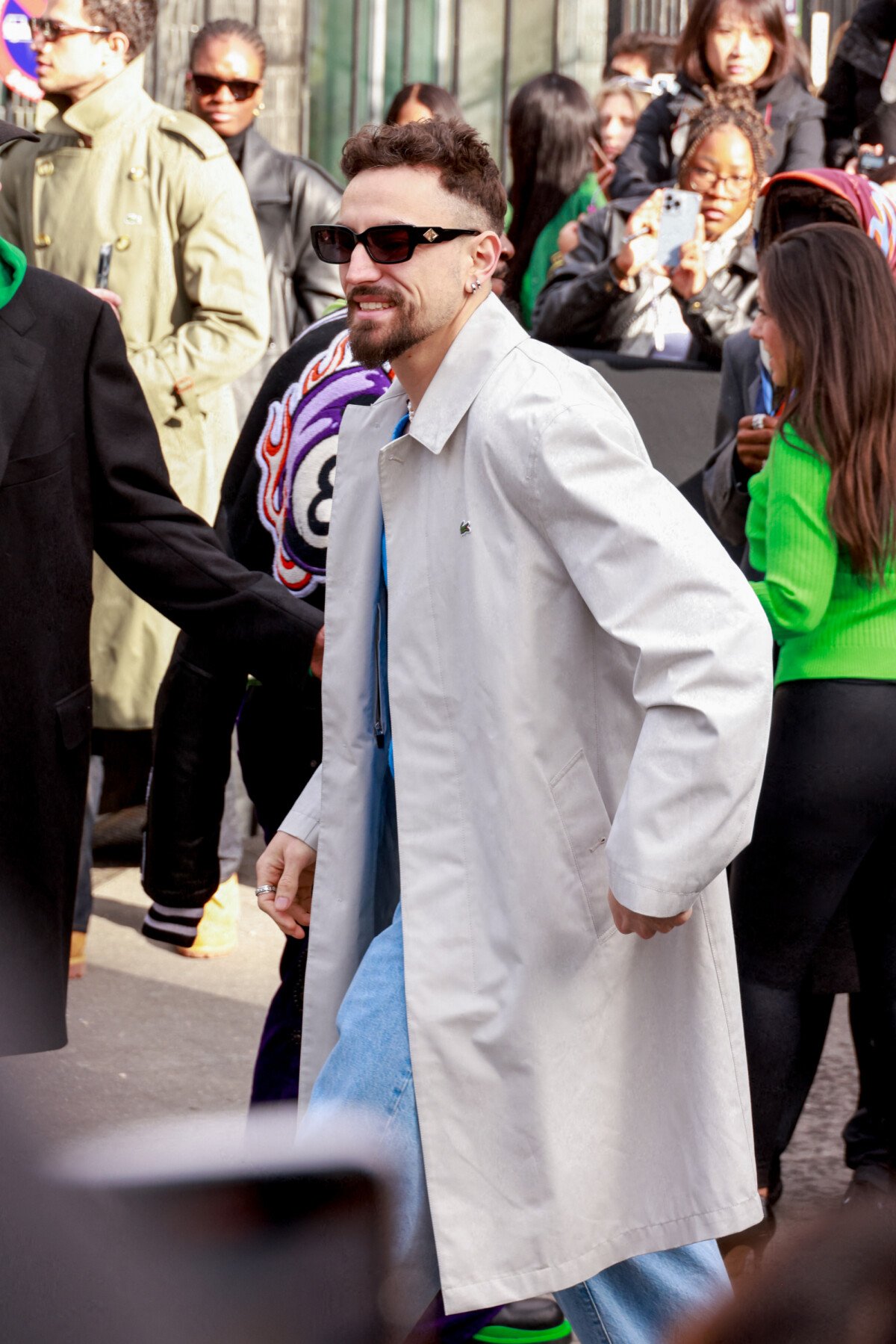 Photo : Djilsi - Arrivées au défilé Lacoste mode femme automne / hiver  2024-2025 au stade Roland-Garros lors de la Fashion Week de Paris (PFW), à  Paris, France, le 5 mars 2024. © Christophe Clovis/Bestimage - Purepeople