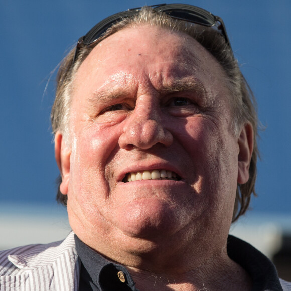 Gérard Depardieu inaugure un centre cinématographique à son nom en Russie. Un centre culturel dans la ville russe de Saransk où l'acteur français est enregistré en tant que résident porte désormais son nom.