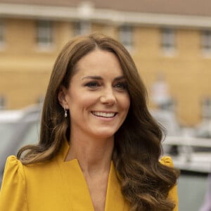 Catherine (Kate) Middleton, princesse de Galles, visite la maternité du Royal Surrey County Hospital à Guildford, le 5 octobre 2022. Sa venue a pour objectif d'en savoir plus sur le soutien holistique qu'il offre aux femmes enceintes et aux nouvelles mères pour s'assurer qu'elles reçoivent les meilleurs soins possibles tout au long et au-delà de leur grossesse. 