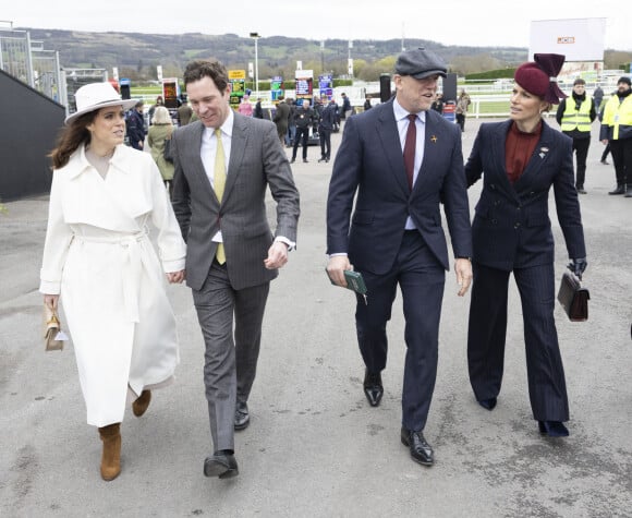 Zara Tindall, Mike Tindall, Princess Eugenie, Jack Brooksbank - La princesse Eugenie et son mari J.Brooksbank, M.Tindall et sa femme Z.Phillips (Z.Tindall), au festival de Cheltenham, le 13 mars 2024. 