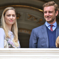 PHOTOS Pierre Casiraghi et Béatrice Borromeo : Sortie en famille avec leurs fils Stefano et Francesco, adorables têtes blondes