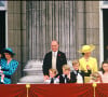 Bien que le prince Andrew n'ait plus besoin de l'autorisation du roi pour se marier (seuls les six premiers de la lignée en ont besoin), l'aval de Sa Majesté reste toutefois très important pour lui
Archives : Mariage du prince Andrew et de Sarah Ferguson