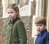 Ainsi que de ses frères et soeurs. 
La princesse Charlotte de Galles, Le prince Louis de Galles - Messe de Noël à St Mary Magdalene Church à Sandringham, Norfolk