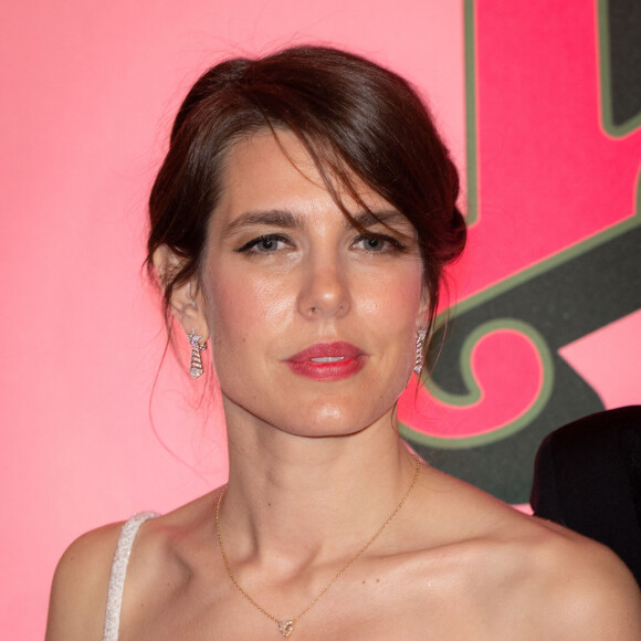Charlotte Casiraghi a toujours brillé au Bal de la Rose.
Charlotte Casiraghi - Arrivée de la famille princière au Bal de la Rose sur le thème "Bollywood" à la salle des étoiles à Monaco. © Olivier Huitel / Pool / Bestimage 