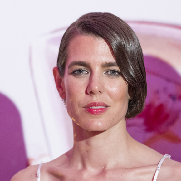 Charlotte Casiraghi lors du Bal de la Rose 2022 au Sporting Club de Monaco en faveur de la Fondation Princesse Grace le 8 juillet 2022. © Cyril Moreau / Pool Monaco / Bestimage 