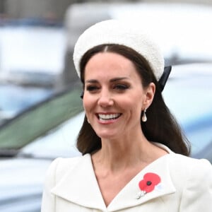 Le prince William, duc de Cambridge, et Catherine (Kate) Middleton, duchesse de Cambridge, assistent à un service à l'abbaye de Westminster commémorant l'Anzac Day à Londres, le 25 avril 2022. 