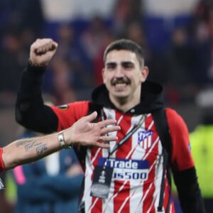 Antoine Griezmann, son père Alain et son frère Théo après la finale de la Ligue Europa, l'Olympique de Marseille contre l'Atlético de Madrid au stade Groupama à Decines-Charpieu banlieue de Lyon, France, le 16 mai 2018. L'Atlético de Madrid a gagné 3-0. © Cyril Moreau/Bestimage 