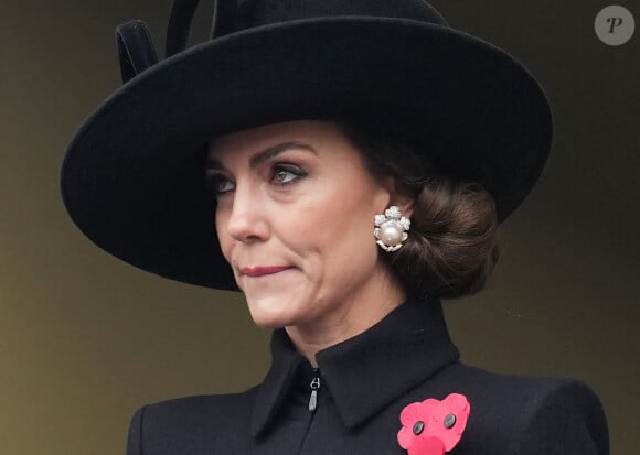La princesse de Galles est atteinte d'un cancer et a entamé un traitement de chimiothérapie préventive 
Catherine Kate Middleton, princesse de Galles - La famille royale honore les disparus des deux guerres mondiales lors de la cérémonie Remembrance Sunday ( Dimanche du souvenir ) au Cénotaphe à Londres le 12 novembre 2023. 