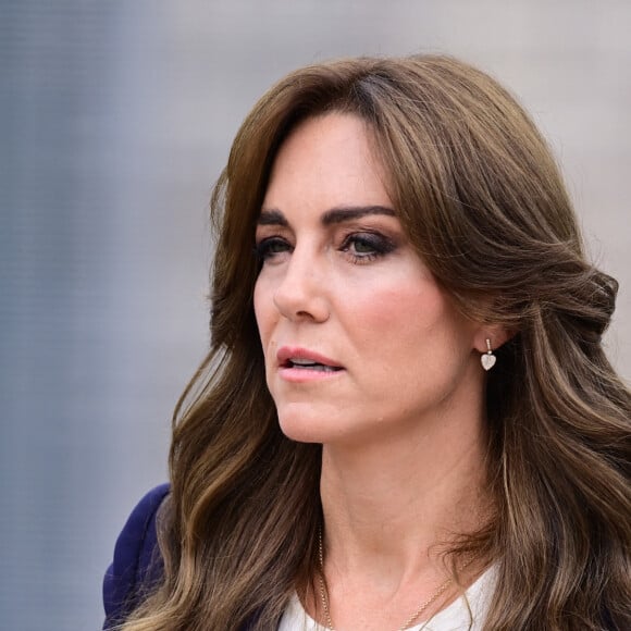 Catherine (Kate) Middleton, princesse de Galles, marraine du Forward Trust, visite la prison HMP High Down de Surrey, Royaume-Uni, le 12 septembre 2023, pour découvrir comment l'organisme caritatif aide les personnes impliquées dans le système de justice pénale à gérer et à se remettre de leur dépendance 