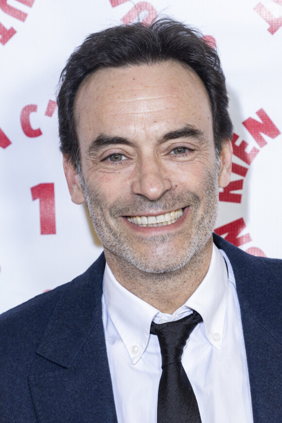 Anthony Delon au photocall des invités au dîner de gala de l'association "Un rien c'est tout" au musée de l'armée aux Invalides à Paris le 7 mars 2024.