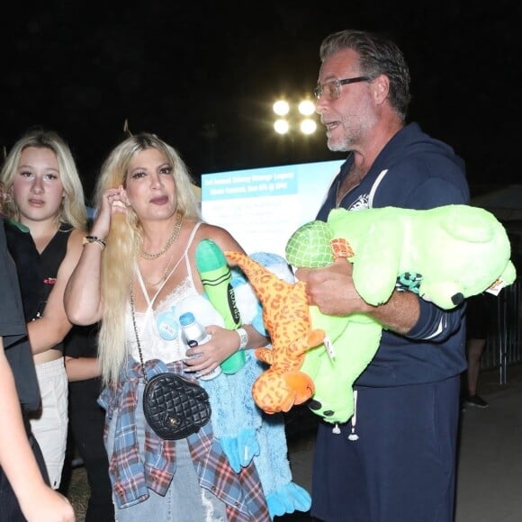 Tori Spelling et son ex-mari Dean McDermott au "Chili Cook-Off" à Malibu le 4 septembre 2022.  Malibu, CA.