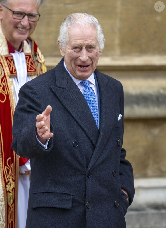 Le roi Charles III d'Angleterre et Camilla Parker Bowles, reine consort d'Angleterre - Les membres de la famille royale britannique arrivent à la chapelle Saint-George pour assister à la messe de Pâques. Windsor, le 31 mars 2024. 