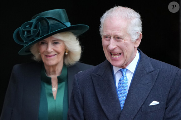 Le roi Charles III d'Angleterre et Camilla Parker Bowles, reine consort d'Angleterre - Les membres de la famille royale britannique arrivent à la chapelle Saint-George pour assister à la messe de Pâques. Windsor, le 31 mars 2024. 