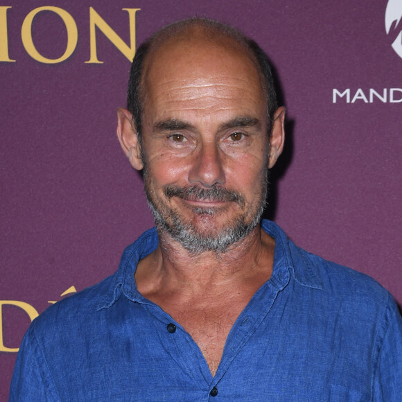 Bernard Campan vit comme un "ermite". 
Bernard Campan - Première du film "La Dégustation" au Cinéma UGC Ciné Cité Bercy à Paris, France. © Giancarlo Gorassini/Bestimage