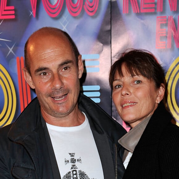 Bernard Campan et sa femme Anne - Générale de la pièce de théâtre "Rendez-vous en boîte" au théâtre de La Gaîté Montparnasse à Paris, le 7 avril 2014.