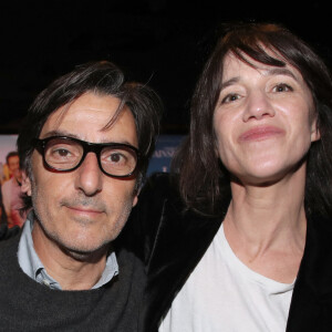 Yvan Attal et sa compagne Charlotte Gainsbourg - Avant-première du film "La Vie pour de vrai" au cinéma Pathé Wepler à Paris le 18 avril 2023. © Bertrand Rindoff / Bestimage