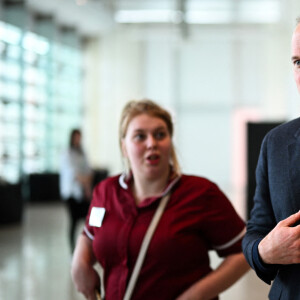 Le prince William de Galles participe à une réunion de la Homewards Sheffield Local Coalition à la Millennium Gallery à Sheffield. Le 19 mars 2024 Homewards est un programme quinquennal transformateur qui vise à démontrer qu'en travaillant en collaboration dans tous les domaines de la société, il sera possible de mettre fin au sans-abrisme au Royaume-Uni. 