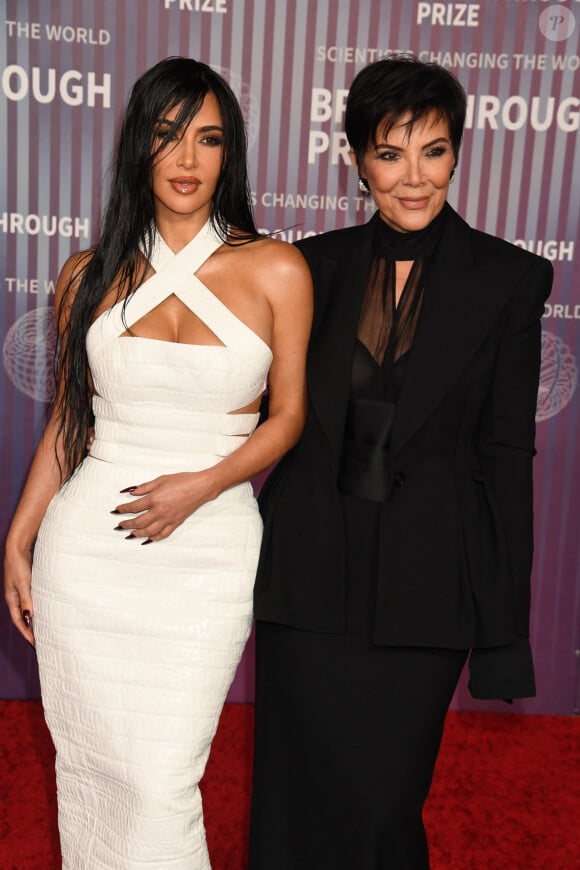 Kim Kardashian et Kris Jenner à la 10e cérémonie du Breakthrough Prize le 13 avril 2024 à Los Angeles.