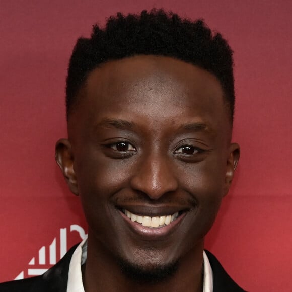 Ayant cartonné dans la saison 2 de "Lol, qui rit sort !", le principal intéressé avait par le passé réagi aux virulents propos de Blanche Gardin à l'égard du jeu et de l'argent mis sur la table.
Ahmed Sylla au photocall du dîner des nommés aux Cesar 2023 au Fouquet's à Paris le 6 février 2023. © Federico Pestellini / Panoramic / Bestimage 