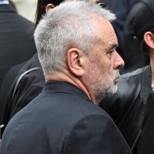 Luc Besson - Sortie des obsèques de Jean-Yves Le Fur en l'église Saint-Roch à Paris, le 6 avril 2024. 