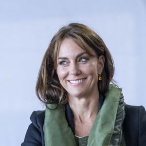 Catherine (Kate) Middleton, princesse de Galles, lors d'une visite à la Royal Naval Air Station (RNAS) Yeovilton, près de Yeovil dans le Somerset, l'une des deux principales stations aériennes de la Royal Navy et l'un des aérodromes militaires les plus fréquentés du Royaume-Uni, le lundi 18 septembre 2023.