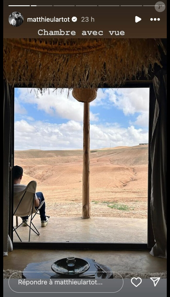 Le principal intéressé et sa jolie famille se sont d'ailleurs offert une belle immersion dans le désert d'Agafay niché à une trentaine de kilomètres de Marrakech : preuve à l'appui !
(Matthieu Lartot et son clan - Capture Instagram)