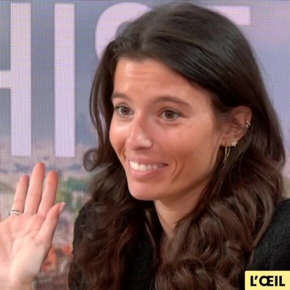 Ninon, l'une des deux filles de Christophe Dechavanne, dans "Bonjour !" sur TF1.