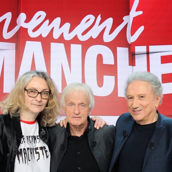 Exclusif - Corinne Masiero, Dave et Michel Drucker - Enregistrement de l'émission "Vivement dimanche" au studio Gabriel à Paris, le 17 avril 2024, présentée par M.Drucker, et diffusée le 28 avril 2024 sur France 3. © Guillaume Gaffiot / Bestimage