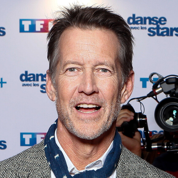 les éliminés de cette promotion étaient tous présents mais pas James Denton (Desperate Housewives), LA star internationale de cette édition ! 
L'absence de James Denton a beaucoup fait jaserVers 22h, Camille Combal a enfin abordé le sujet en dévoilant que le comédien américain avait laissé un message vidéo. "Je suis désolé de ne pas être avec vous ce soir. Je n'ai pas pu me rendre à Paris avec mon tournage à Los Angeles mais je vous souhaite vraiment une superbe finale. Vous me manquez tous, même Chris Marques !" Des mots forts gentils au demeurant mais qui ont fait réagir notamment sur X.
James Denton - Photocall pour le lancement de la nouvelle saison de l'émission "Danse avec les stars 2024 (DALS)" à la Tour TF1 à Boulogne-Billancourt. Le 25 janvier 2024 © Christophe Clovis / Bestimage 