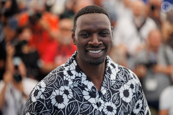 Omar Sy assiste au photocall de "Tirailleurs" lors de la 75ème édition du festival de Cannes au Palais des Festivals le 19 mai 2022 à Cannes, France. Photo par David Boyer/ABACAPRESS.COM