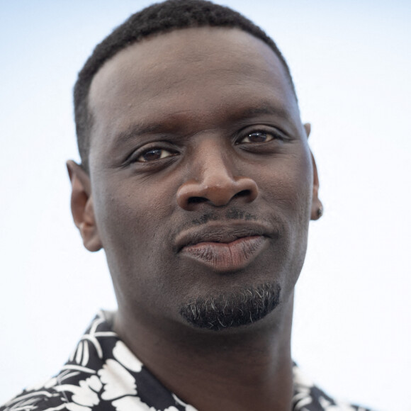 Omar Sy assiste au photocall de "Tirailleurs" lors de la 75ème édition du Festival de Cannes au Palais des Festivals le 19 mai 2022 à Cannes, France. Photo par Shootpix/ABACAPRESS.COM