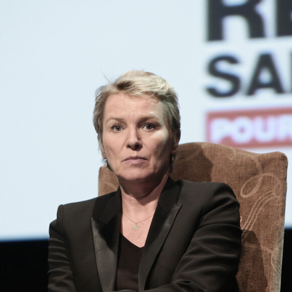 Elise Lucet - People au débat "Les combats du journalisme", organisé par Reporters sans Frontières, à l'occasion de la Journée mondiale de la Liberté de la Presse au Théâtre du Rond-Point à Paris. Le 2 mai 2016 © Stéphane Lemouton / Bestimage