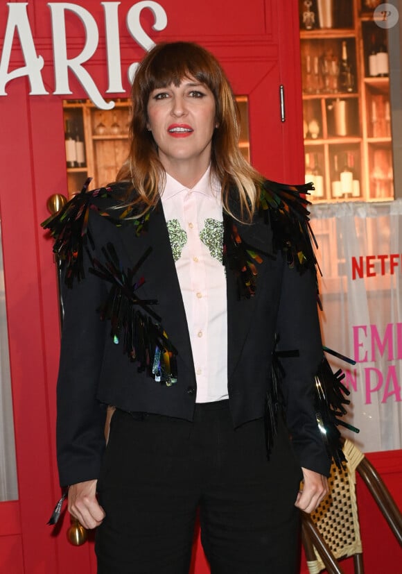 Daphné Bürki - Avant-première du film Netflix "Emily in Paris" saison 3 au Théâtre des Champs Elysées à Paris le 6 décembre 2022. © Coadic Guirec/Bestimage