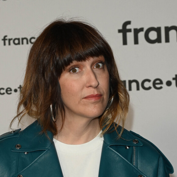Daphné Bürki au photocall pour la conférence de presse de rentrée de France TV à la Grande Halle de la Villette à Paris, France, le 6 juillet 2022. © Coadic Guirec/Bestimage