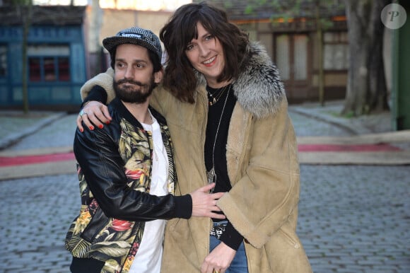 Daphné Bürki et Gunther Love (Sylvain Quimène) - Gala de clôture du Don'actions du Secours Populaire au Musée des Arts Forains à Paris, le 28 mars 2014.